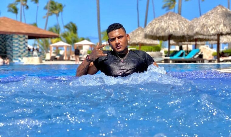 Productor musical “Ryo Beatz” comparte su nueva canción “TRAPPED”