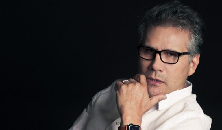 «Por motivos de fuerza mayor»: Jesús Adrián Romero pospone su presentación en Venezuela