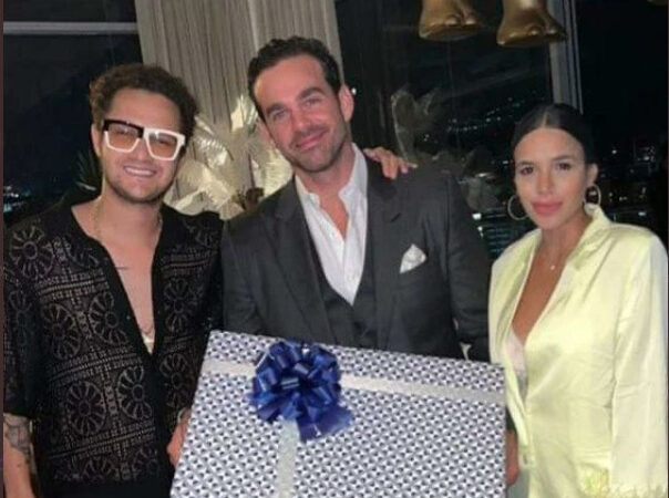 Manuel «Coko» Sosa celebra su cumpleaños rodeado de funcionarios, reguetoneros y una «CEO» de Avon