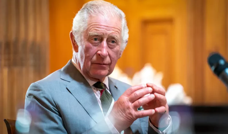 ¡Ya están listas! Así luce el rostro del rey Carlos III en las nuevas monedas británicas