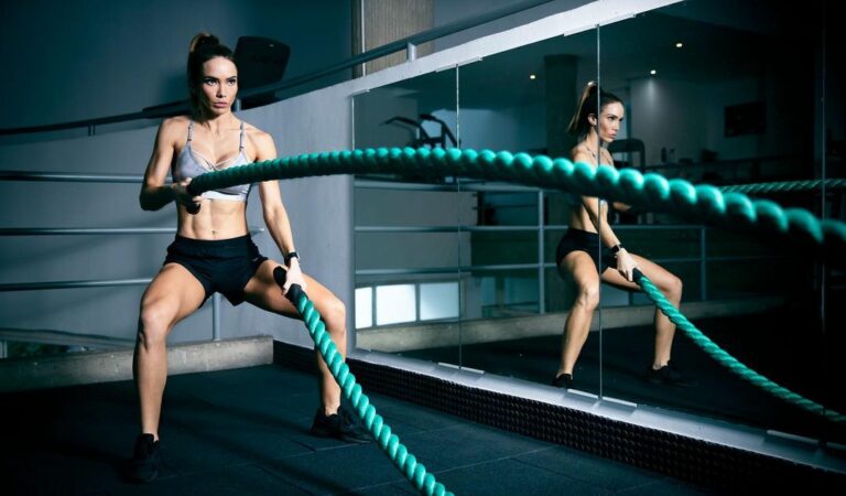 La odontóloga fitness Luisa María Araujo protagoniza la edición 30 de Sport Magazine