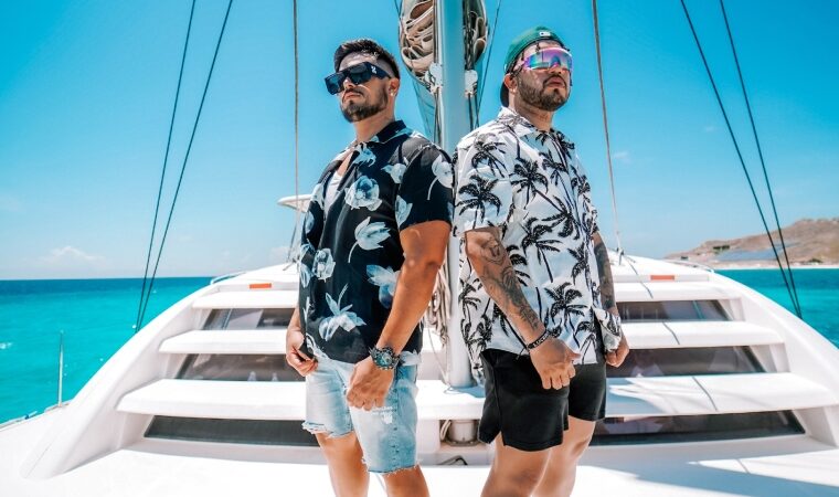 Aran One y Reggi ‘El Auténtico’ rescatan los ritmos tropicales con «Esa niña»