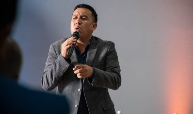 Carlos Urbina gira por Venezuela con un mensaje de cultura corporativa