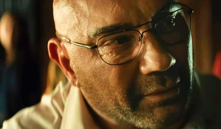 M. Night Shyamalan recibe una calificación sorprendente con su película «Knock at the Cabin»