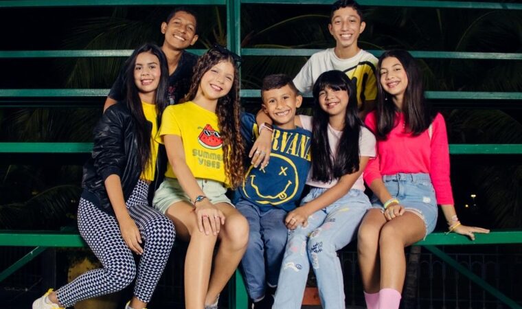 Con «Solo amigos», Los Brito y su Banda se presentan ante la industria musical