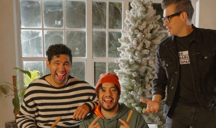 «Bárrela pa’ fuera»: Simón se une a Rafael “Pollo” Brito y Reggi El Auténtico para sacudirse las malas energías