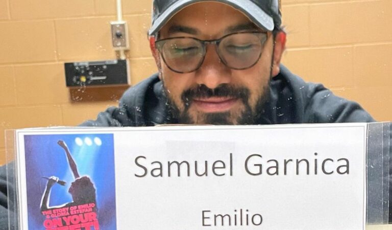 De Caracas a New York: Actor venezolano interpreta a Emilio Estefan en un destacado musical en Broadway