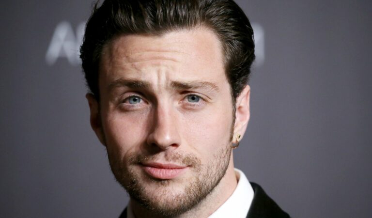 Aaron Taylor-Johnson presenta el tráiler de «Kraven, el cazador», la primera película de Marvel con calificación R de Sony