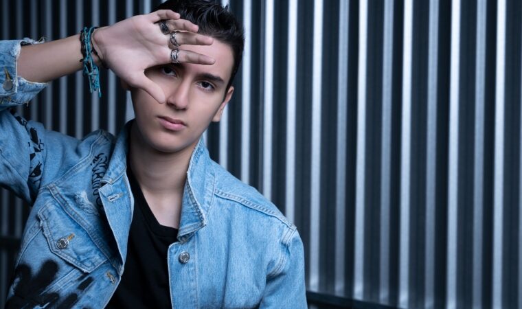 ¿Quién es Ryan Cox? El intérprete de «Dime tu nombre»