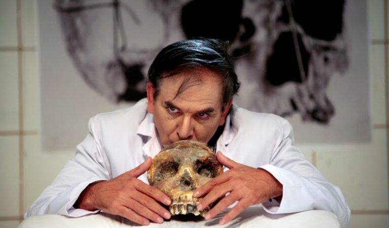 Función especial de “Sangre en el diván” en el Centro Italiano Venezolano