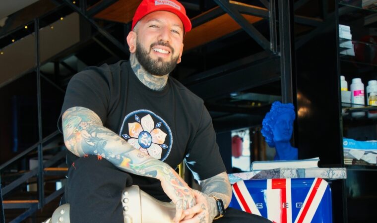 Alex Bruz se destacó como jurado en la Milano Tattoo Convention de este 2022
