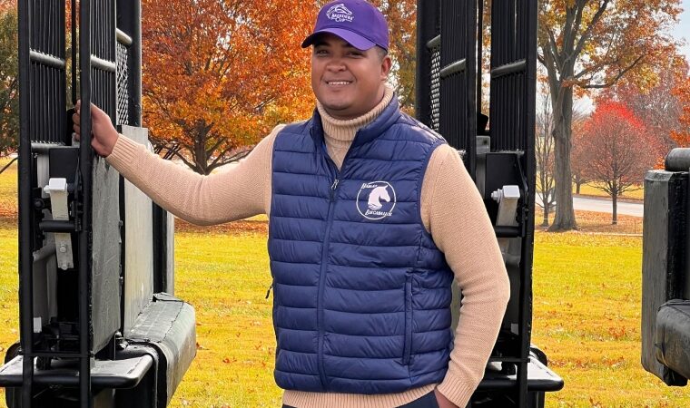 Darwin Vizcaya se convierte en uno de los comentaristas más destacados en Latinoamérica