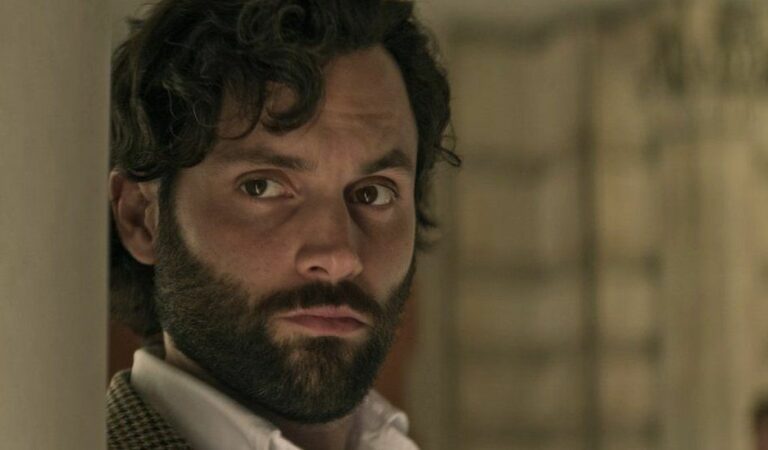 Penn Badgley responde a los rumores de que ha sido elegido para interpretar a Reed Richards en el UCM