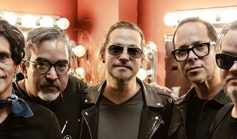 La banda Zapato 3 regresa a Venezuela con su gira “Requiem para un zapato”