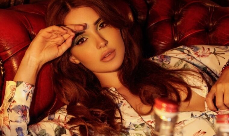 Andrea del Val se posiciona como la “cover girl” venezolana