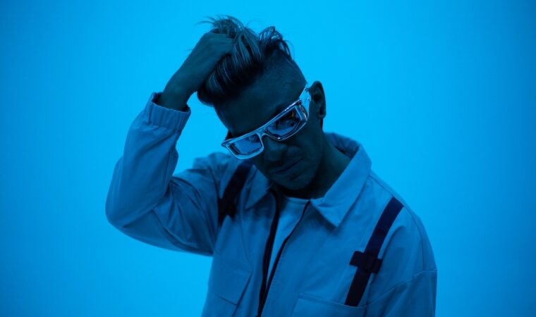 ¡Ahora sí! Oscarcito le da la bienvenida a Yakozuki con el estreno de “Te Lo Suplikito”