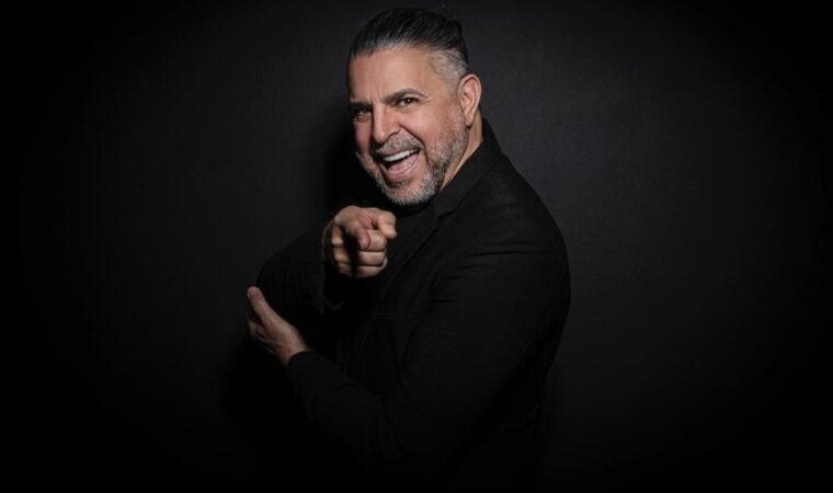 En Miami: Luis Enrique se prepara para presentarse con su tour Trayectoria