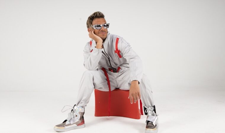 «No es un single romántico»: Yakozuki estrenó otro tema de su álbum «ICHI»