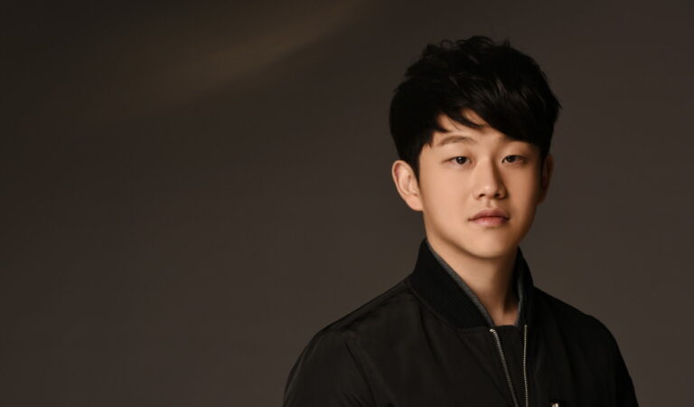 Muere a los 33 años el cantante coreano Choi Sung-bong