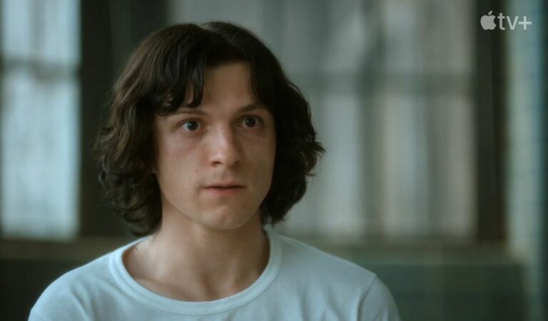 Tom Holland anuncia haberse tomado un año sabático por el brutal rodaje de «Crowded Room»