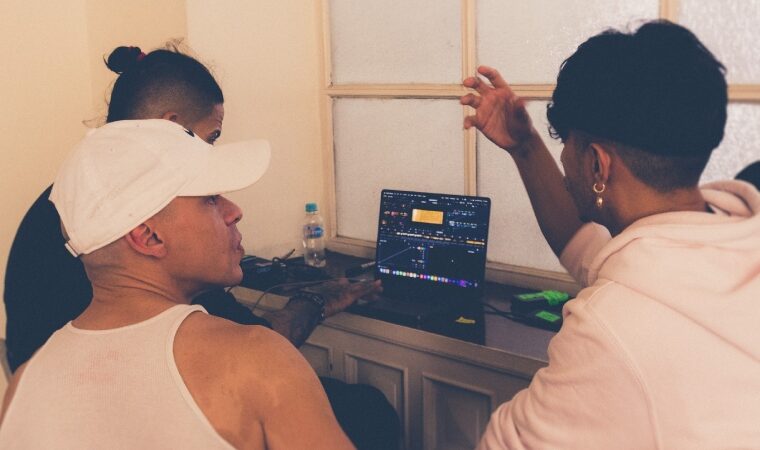 Justin Braham suma un éxito a su carrera al repetir como director de un nuevo videoclip de Vico C