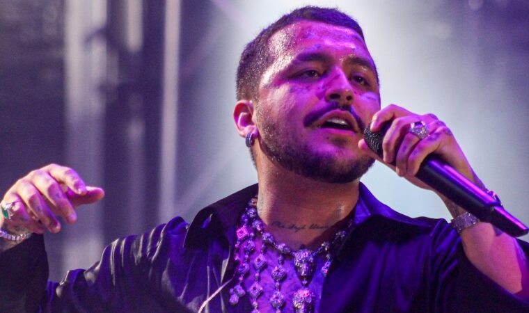 Nodal se presentó por primera vez en Venezuela en una noche eufórica ante el ritmo de su buena música