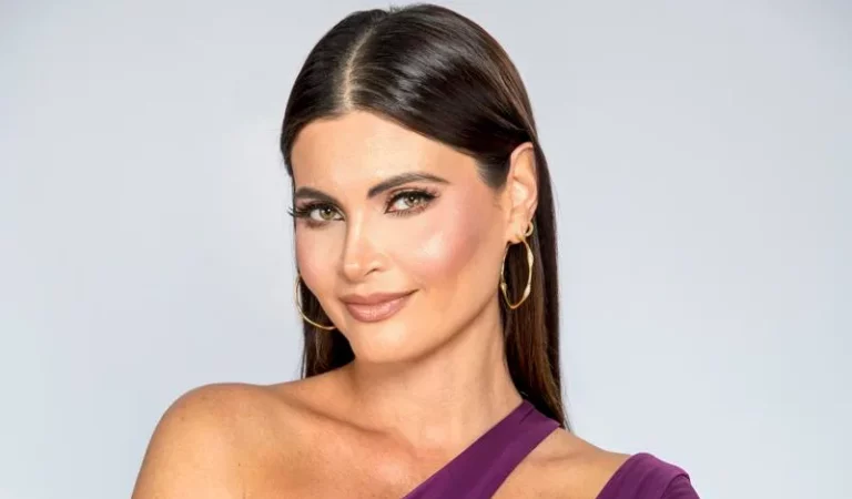 Desde Grecia: Chiquinquirá Delgado posó con un sensual bikini