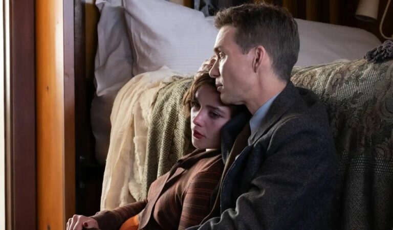 Censurada digitalmente una escena de Florence Pugh en «Oppenheimer»en Oriente Medio y la India