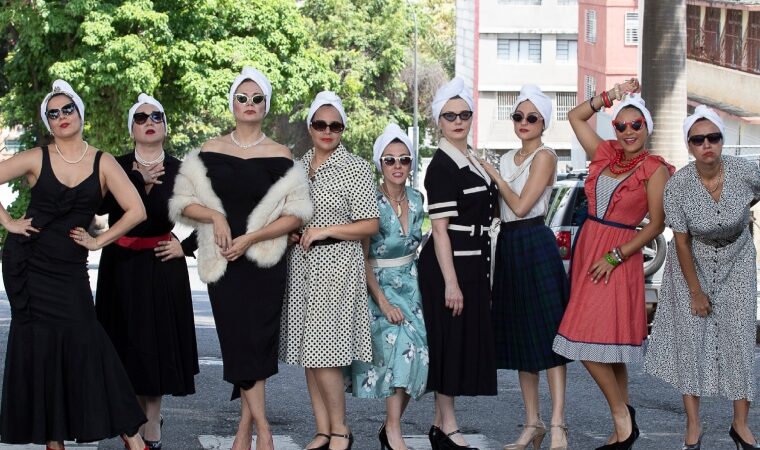 Con nueve actrices en escena: “Déjame como Susana Duijm”, ya está disponible en el teatro esta obra de un crimen que desata humor negro