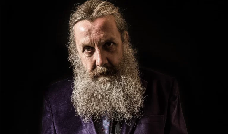 Alan Moore pide a DC que ceda derechos a Black Lives Matter