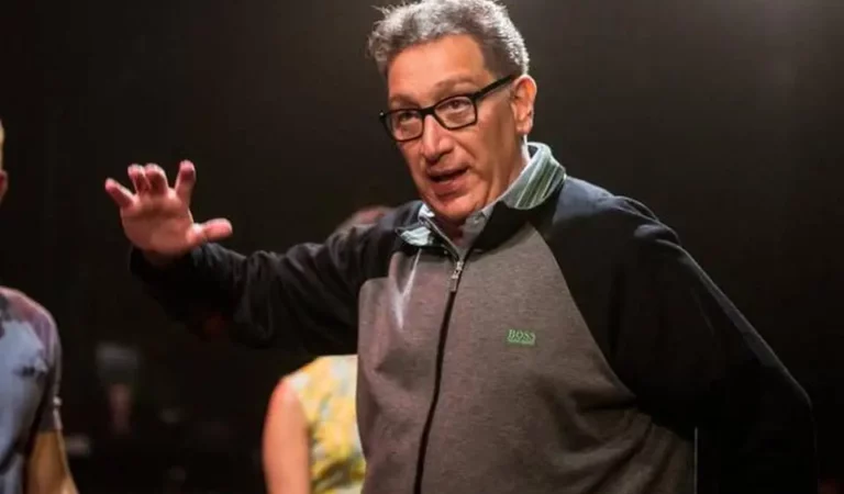 «Las Aventuras de Juan Planchard» llega al teatro de la mano de Moisés Kaufman