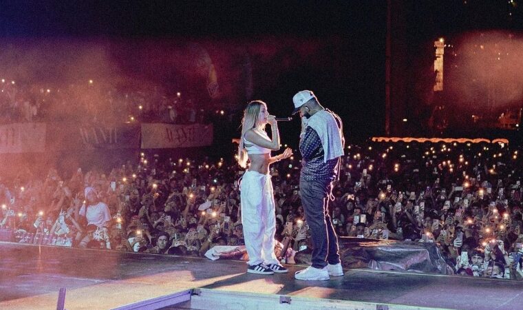 «Todo o nada»: Corina Smith compartió escenario con Eladio Carrión en Venezuela