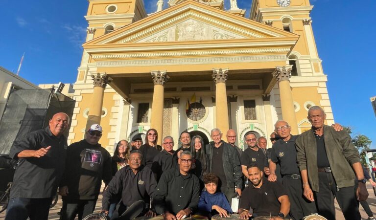 De aniversario» Barrio Obrero de Cabimas celebró con su tema «Tierra Santa» 68 años de folclore y tradición 