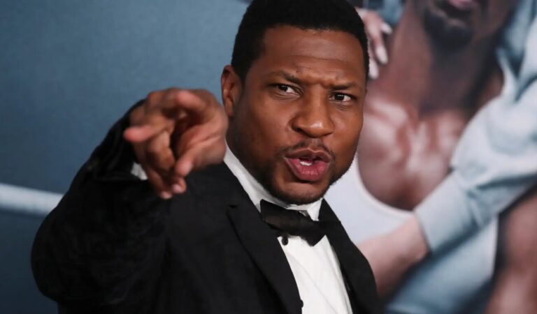 La detención de la acusadora de Jonathan Majors suscita críticas y confusión