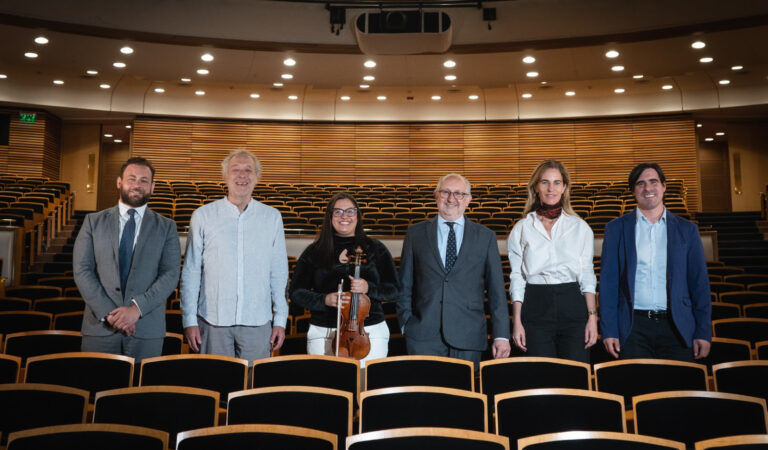La venezolana Cecilia Tuesta, primera mujer Concertino en la Orquesta Sinfónica Nacional del Sodre en Uruguay