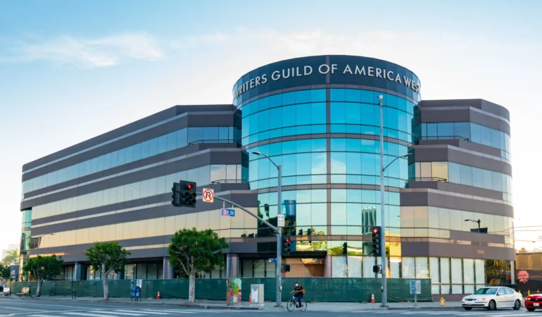 El Sindicato de Guionistas ratifica un contrato con los estudios que pone fin a la huelga