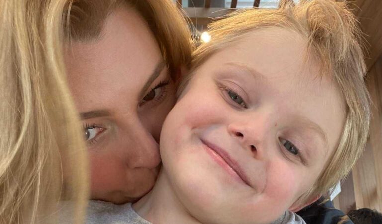 «Quiere llamar la atención exponiendo a su hijo»: Las críticas que recibió Marjorie de Sousa por presentar a su hijo como un artista