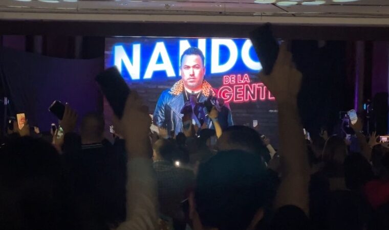 Las risas no faltaron: Nando de la gente se presentó en Caracas junto a Balmiro y La Codorniz 