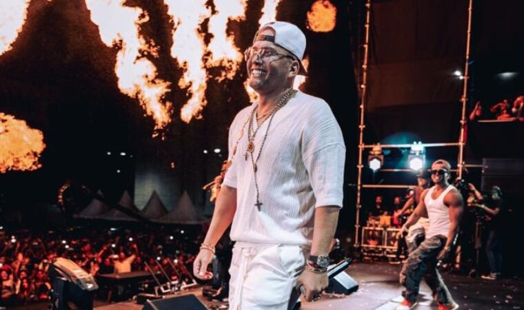 Con artistas nacionales e internacionales: «El Potro” Álvarez celebra que el 2023 fue un año de unión musical para él