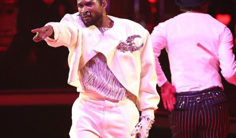 ¿Cumplió o no con las expectativas? Así estuvo la comentada presentación de Usher en el Super Bowl