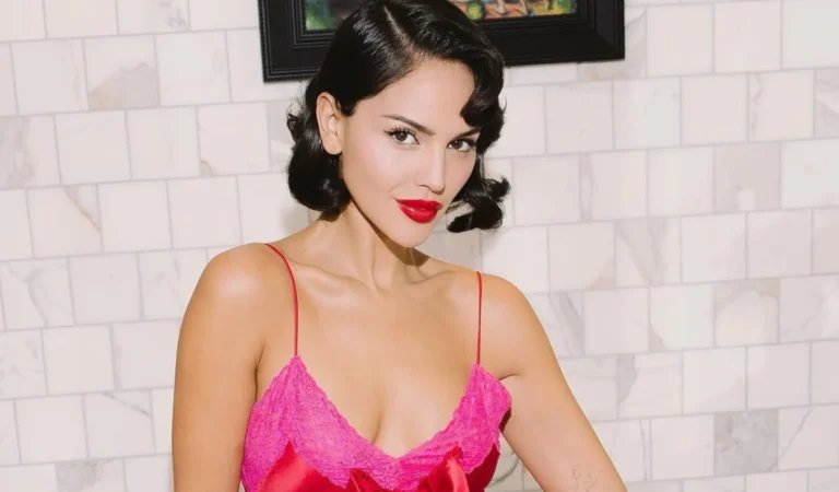 Eiza González reapareció en público con nuevo look y un atuendo sensual