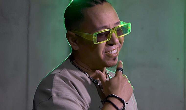 ¡Con todo! Ronald Montenegro enfrenta a cupido en el Día de los enamorados