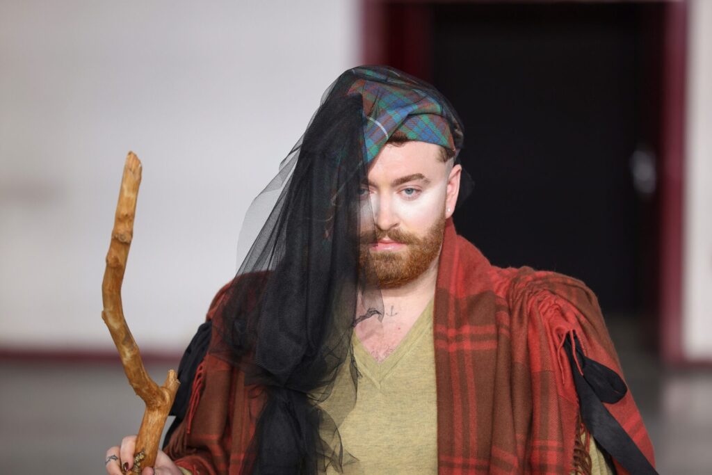 Sam Smith desfila en París