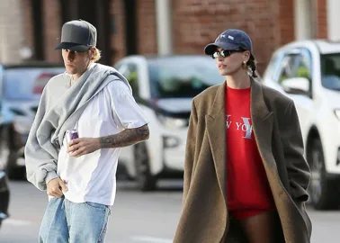 Justin Bieber y Hailey Baldwin yendo a la iglesia