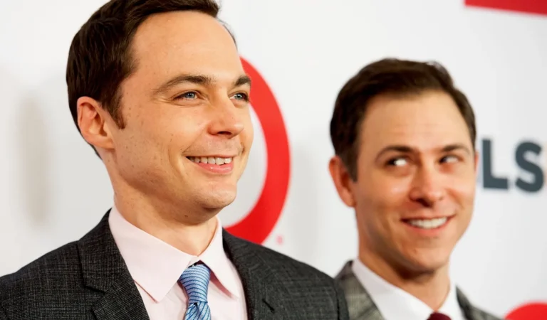 ¡Jim Parsons vuelve para el elogiado final de “Young Sheldon”!
