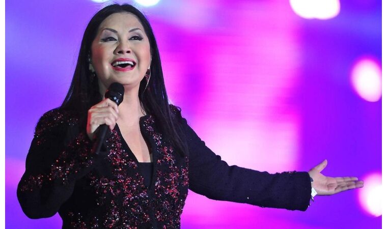 Ana Gabriel abandona el escenario en Puebla para recibir oxígeno