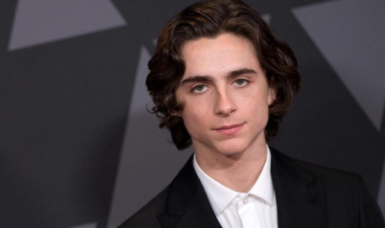 Timothée Chalamet y su gran parecido a Bob Dylan para “A Complete Unknown”