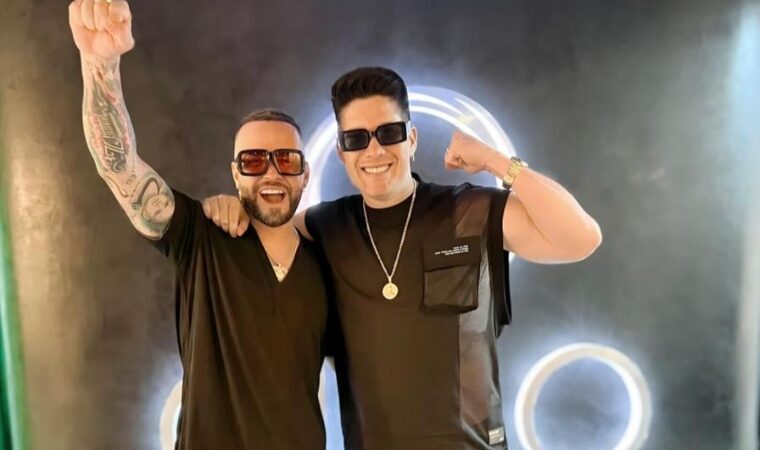 Chyno y Nacho fueron el regalo sorpresa de unos recién casados