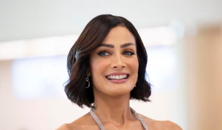 Con un vestidito rojo, Dayanara Torres se lució en redes sociales