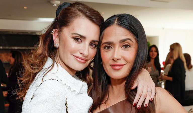 “Eres una mujer extraordinaria”: Así felicitó Salma Hayek a Penélope Cruz por su cumpleaños